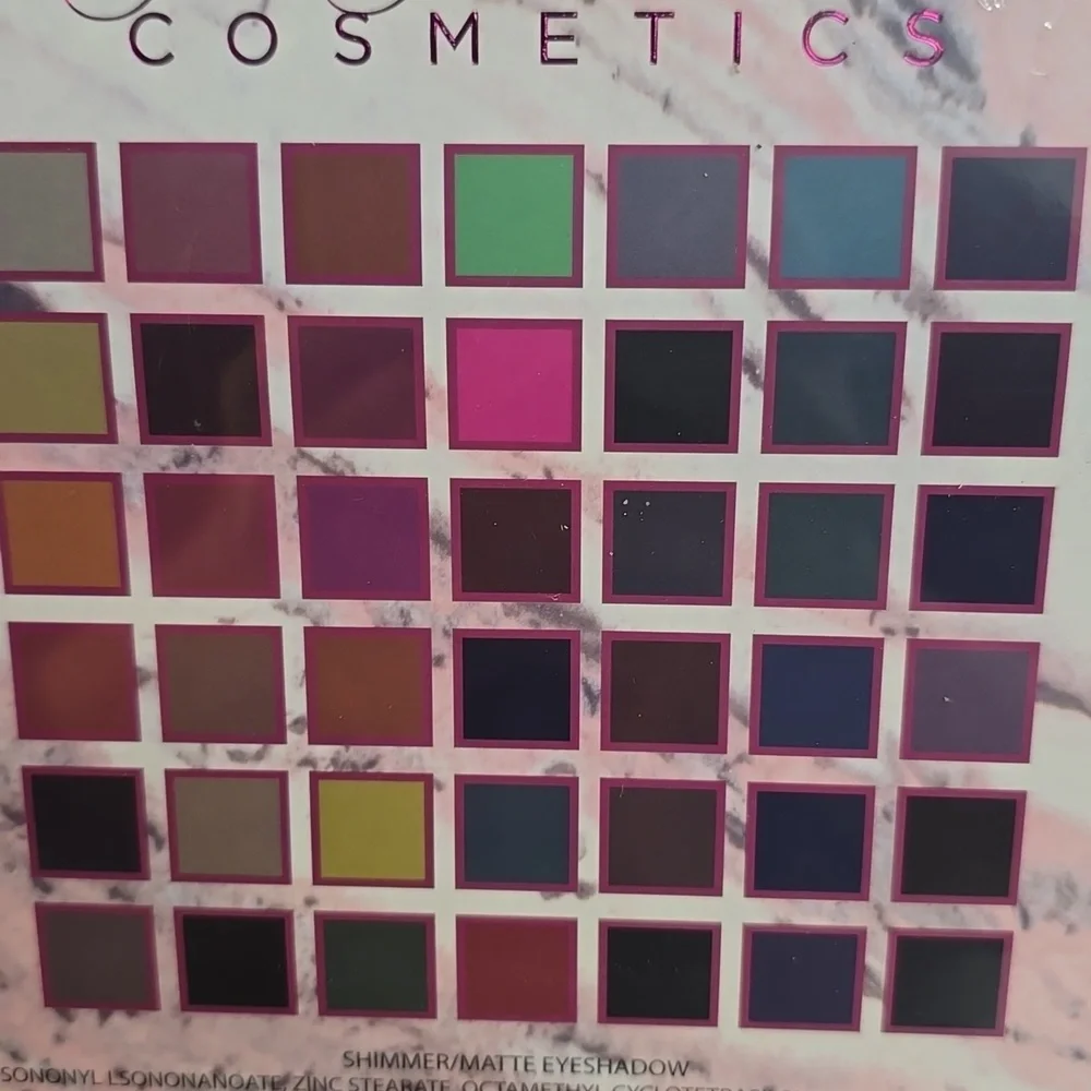 Crush 40-Color Eyeshadow Palette - Vibrant Multi